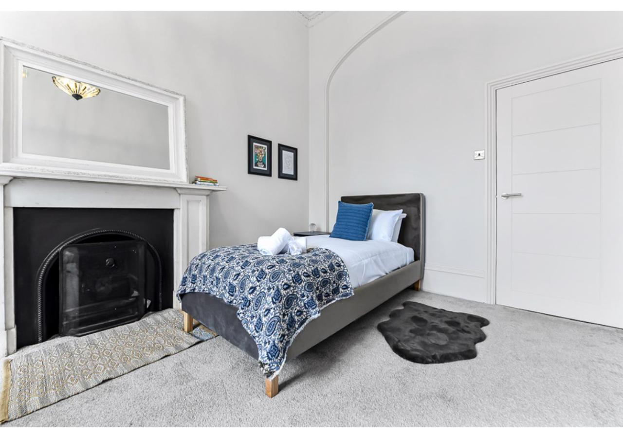 Upscale Urban Haven: Luxury Flat Leilighet London Eksteriør bilde