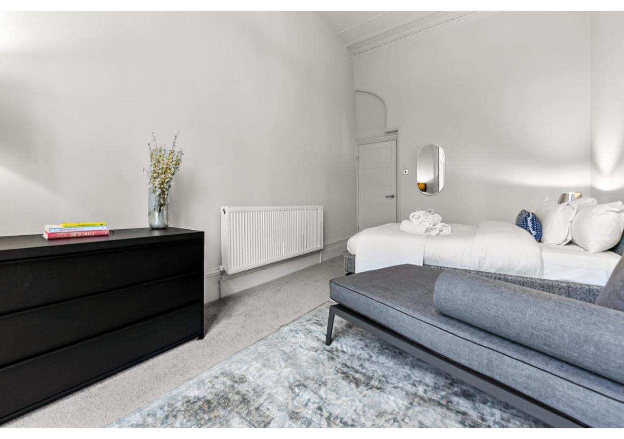 Upscale Urban Haven: Luxury Flat Leilighet London Eksteriør bilde
