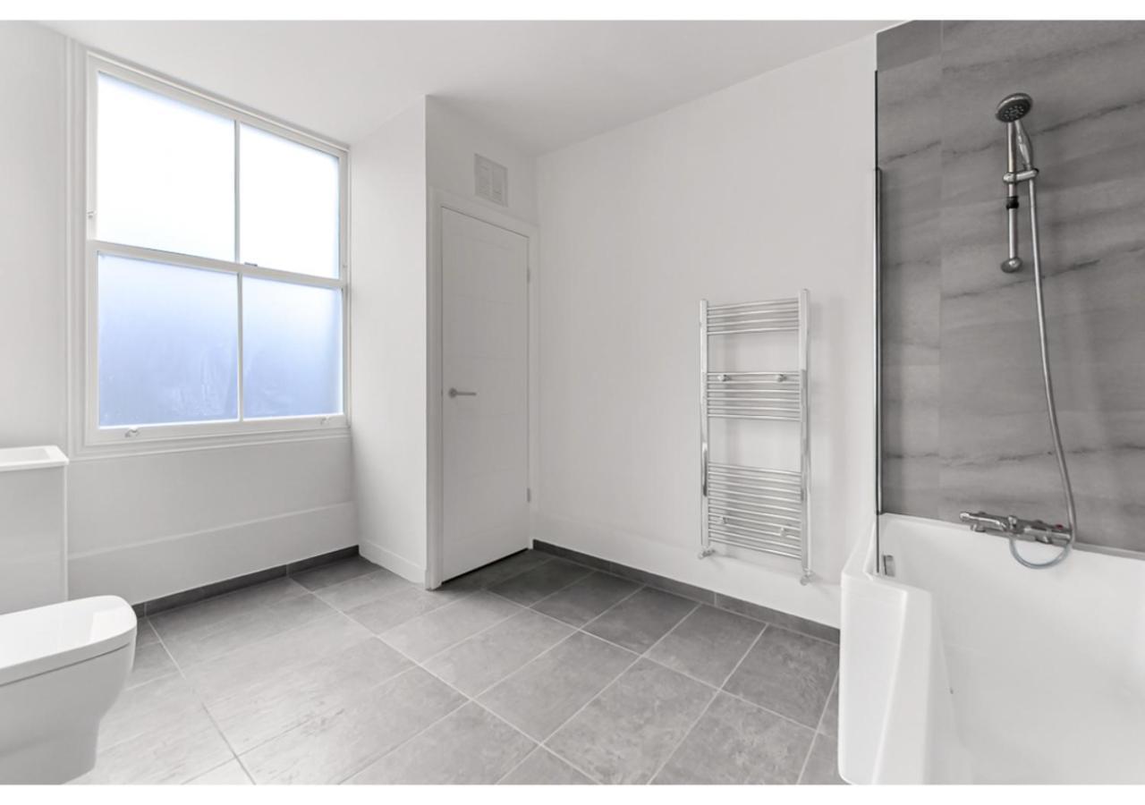 Upscale Urban Haven: Luxury Flat Leilighet London Eksteriør bilde